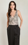 EMBROIDERED STAPPY TOP