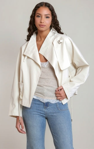 BUCKLE-NECK SHORT JACKET