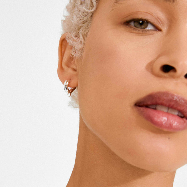 (W) Boucles d’oreilles : Iris : Plaqué argent