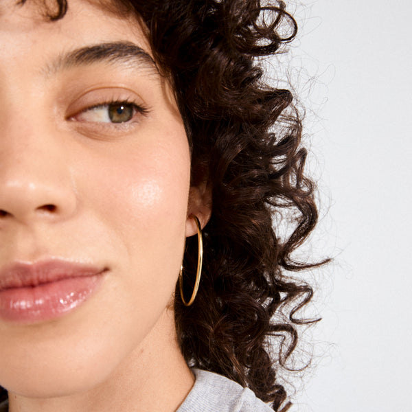 APRIL medium-size hoop earrings