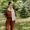 Écharpe Sans Couture – Lignes Fines Naturelles