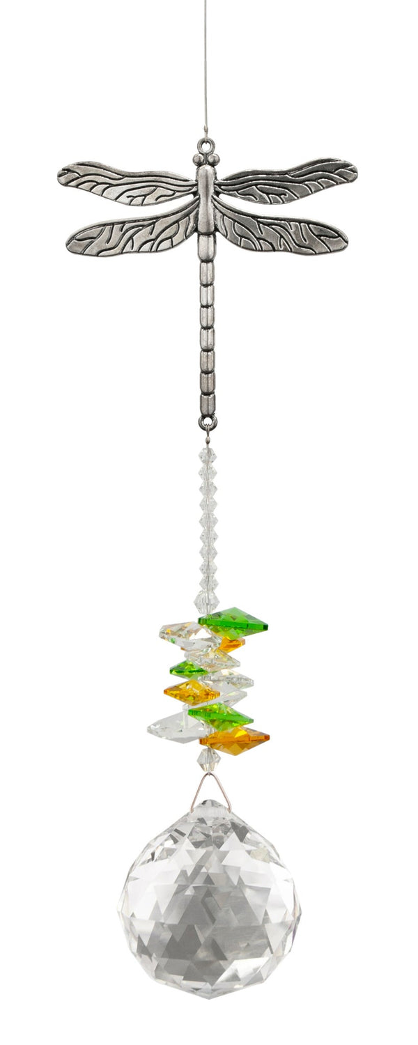 Attrape-soleil Libellule Eternity Crystal : motif argenté représentant une libellule, perles vertes et jaunes et cristal transparent facetté.