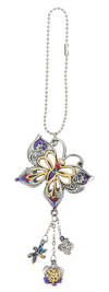 Ornement Ganz avec papillon violet et jaune, chaînette argentée et petites breloques florales
